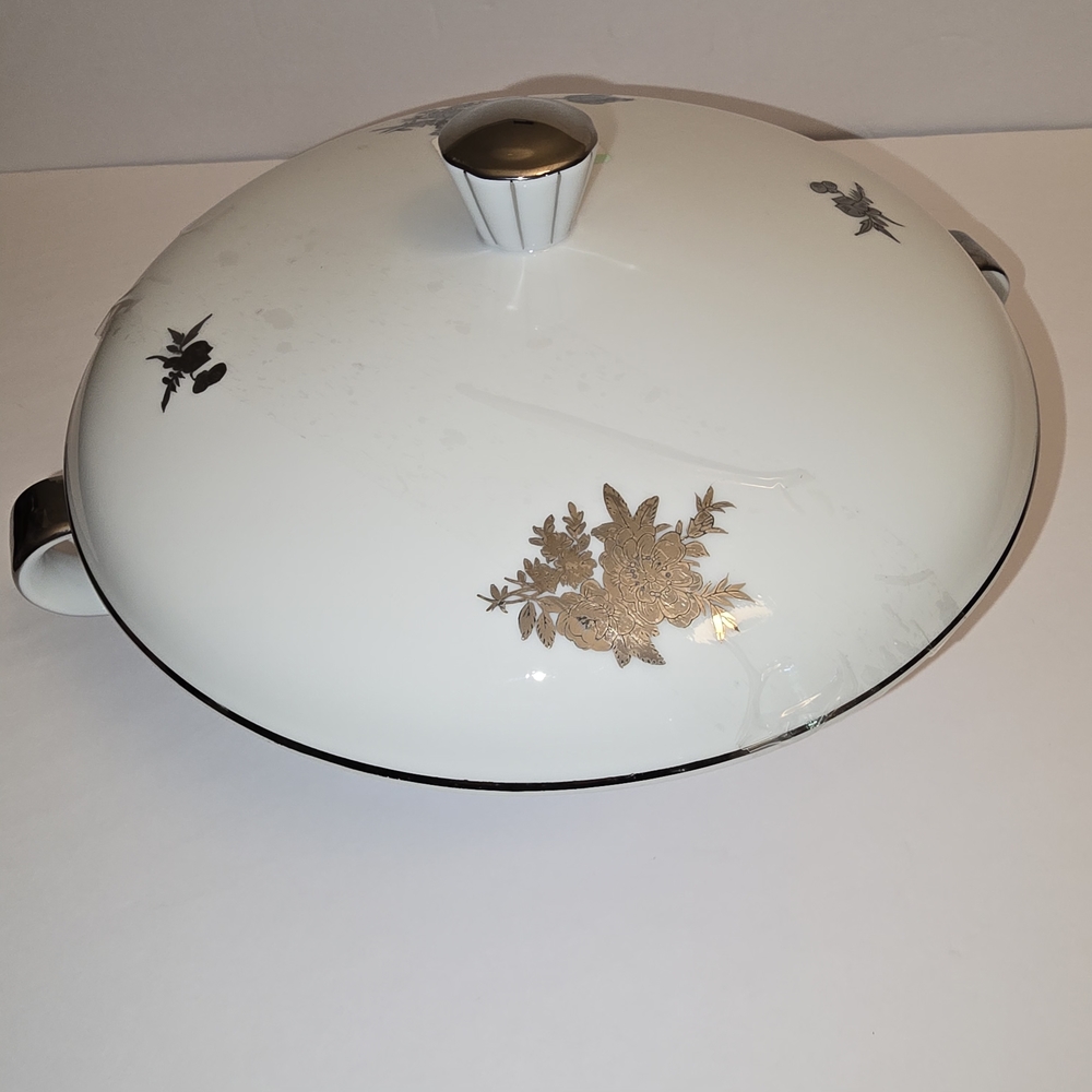 Elegant White and Gold Floral Serveware Dish
